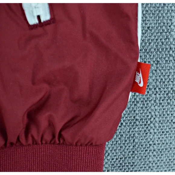 Nike Jacket Women's S Burgundy White Black The WindRunner Windbreaker Full Zip - Picture 7 of 13